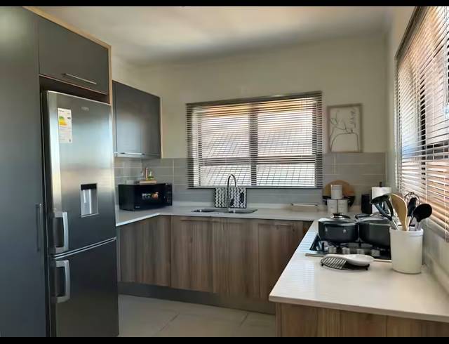 1 BEDROOM APARTMENT RENTED IN GLEN MARAIS